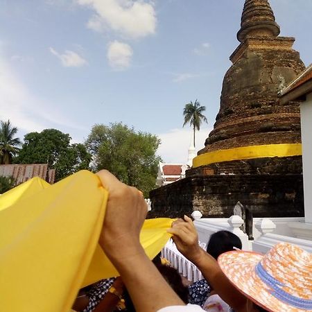 Vitoonguesthouse2Fanrooms & Aircondition Sukhothai Luaran gambar