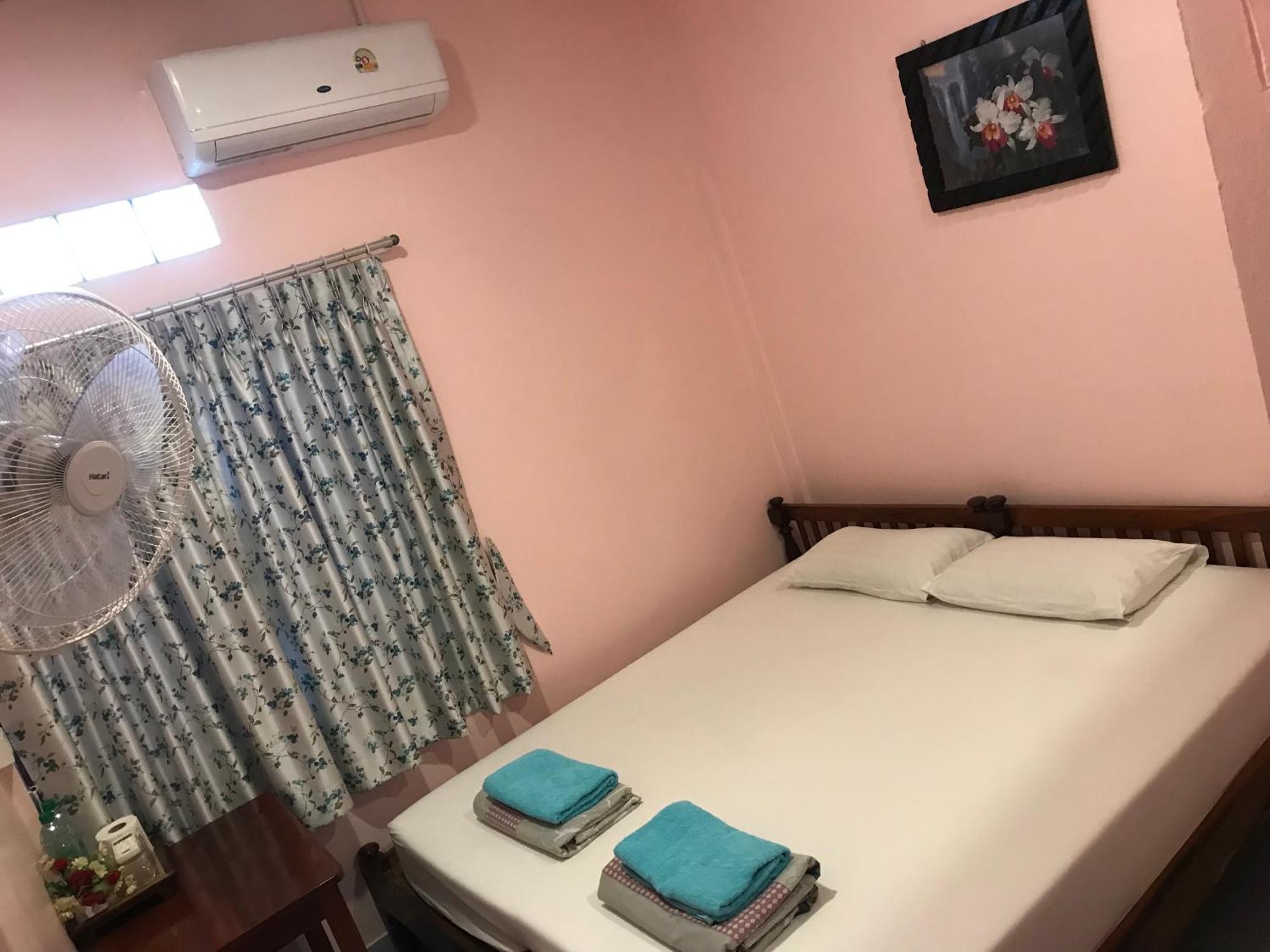 Vitoonguesthouse2Fanrooms & Aircondition Sukhothai Luaran gambar