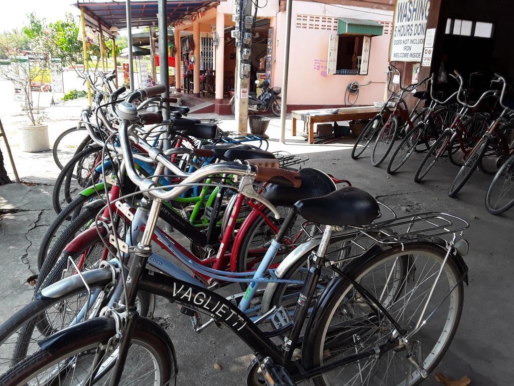 Vitoonguesthouse2Fanrooms & Aircondition Sukhothai Luaran gambar