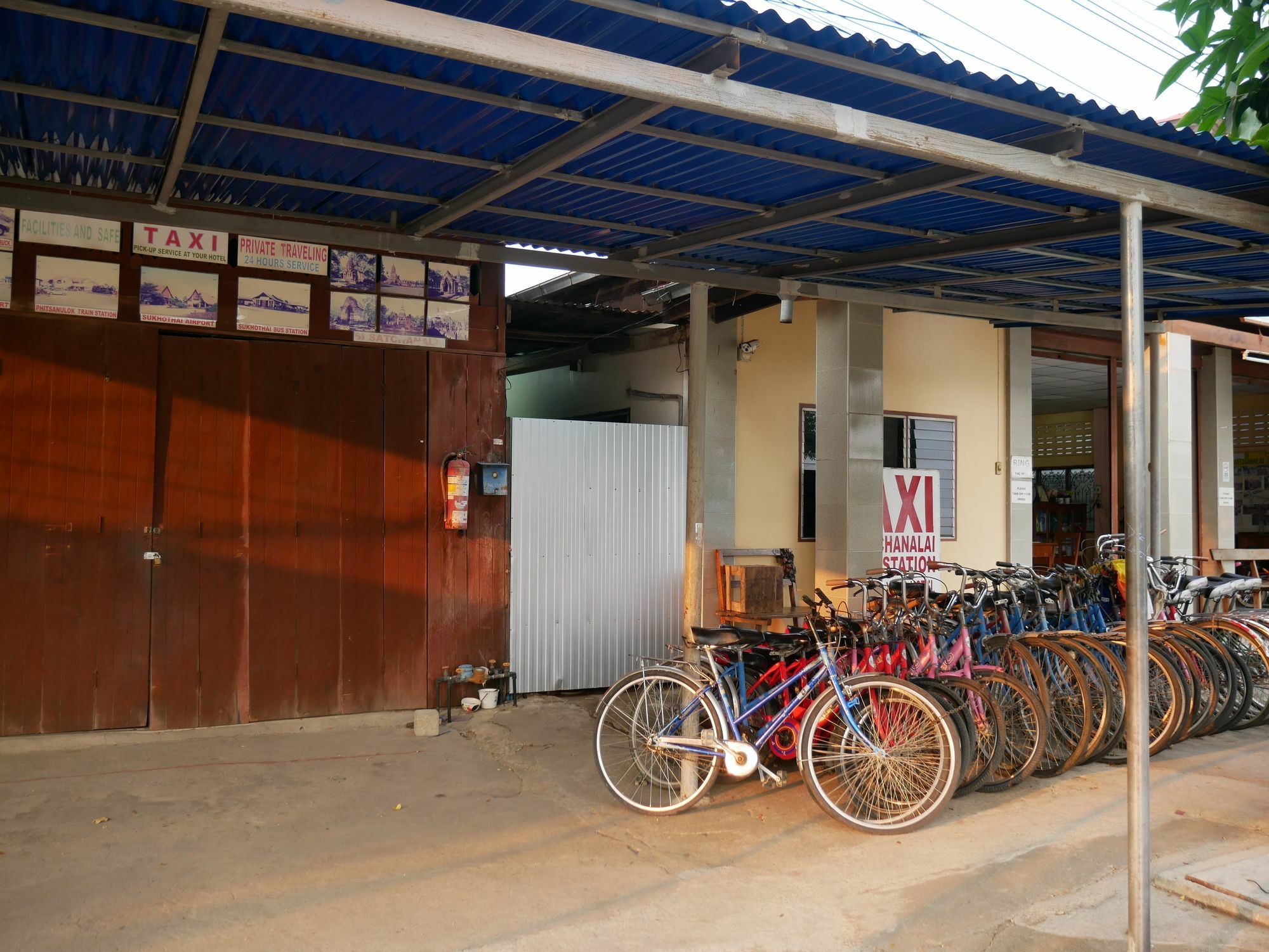 Vitoonguesthouse2Fanrooms & Aircondition Sukhothai Luaran gambar