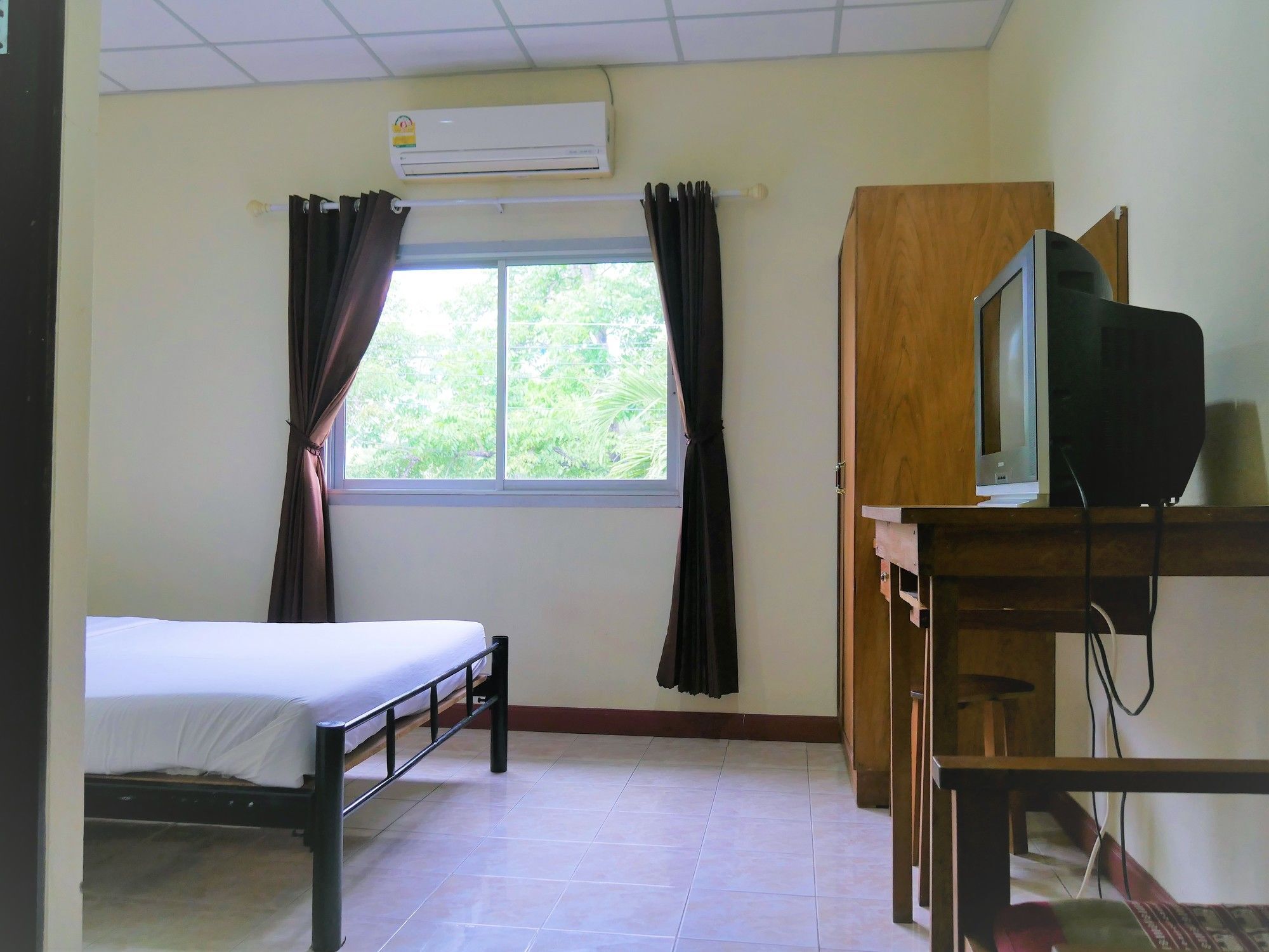 Vitoonguesthouse2Fanrooms & Aircondition Sukhothai Luaran gambar