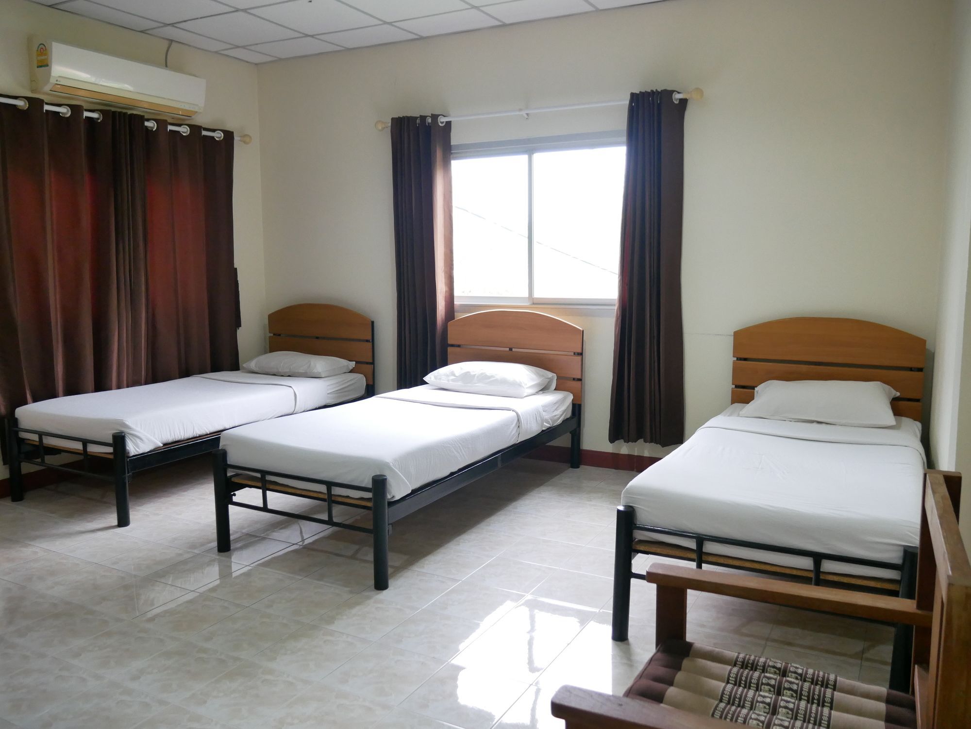 Vitoonguesthouse2Fanrooms & Aircondition Sukhothai Luaran gambar